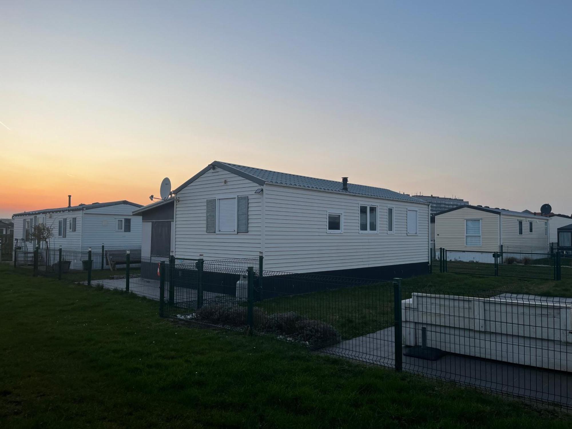 Luxe Stacaravan Albatros - 51 Bredene Exterior foto